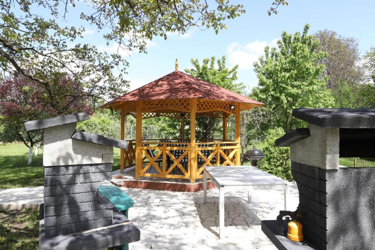 Casa Stefandra Hotel Breaza  Bagian luar foto
