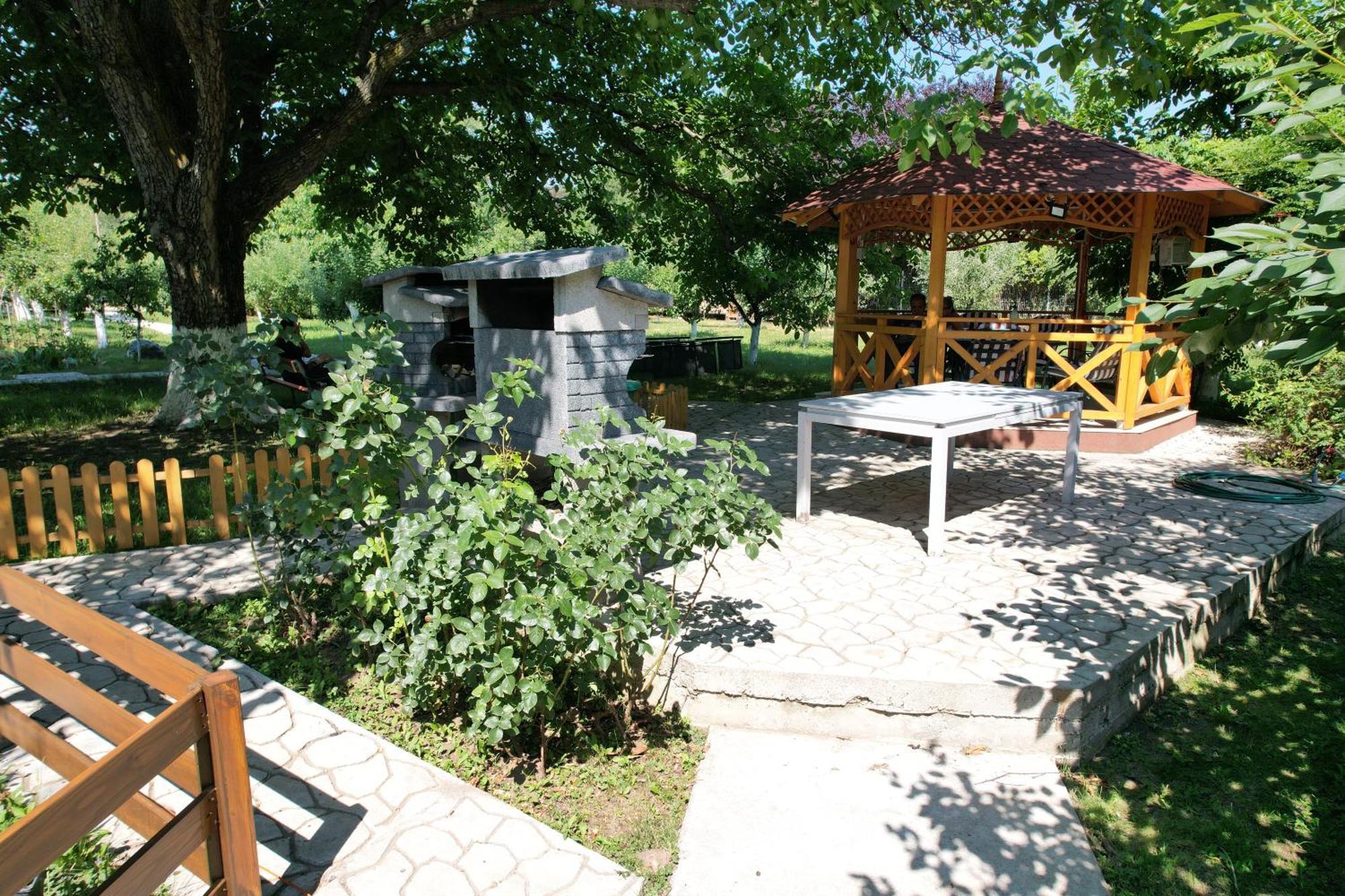 Casa Stefandra Hotel Breaza  Bagian luar foto